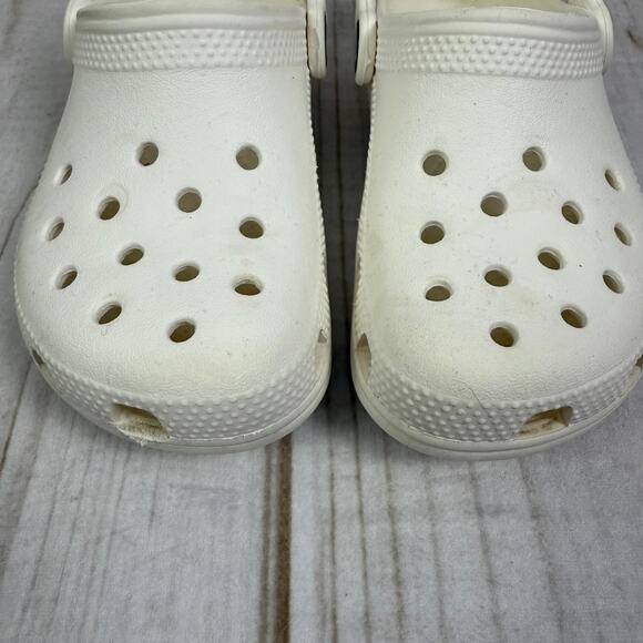 classic crocs 11C - Picture 2 of 5